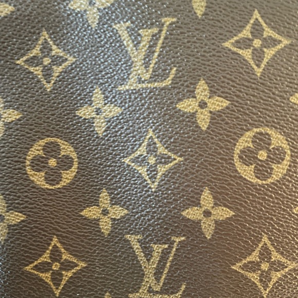 LOUIS VUITTON Authentic Vintage Monogram Toiletry 26 Pouch With COA - Picture 8 of 15